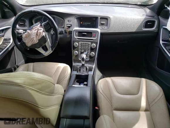 2015 Volvo S60 T6 Drive-E with VIN YV149MFK0F1351673, listed as a Copart auction lot 54271335 with 127,098 mi miles and Salvage title. Bid and sale history available at DreamBid. Image 8.
