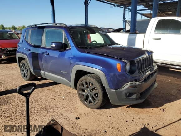 2018 Jeep Renegade Altitude with VIN ZACCJABB2JPH87043, listed as a Copart auction lot 68686585 with 163,879 mi miles and Salvage title. Bid and sale history available at DreamBid. Image 4.