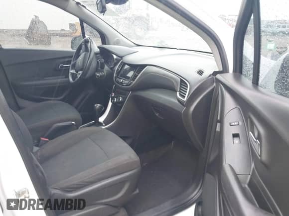 2018 Chevrolet Trax LS с VIN KL7CJKSB6JB724329, выставлен на аукционе IAAI как лот 43142193 с пробегом 89 813 миль миль и . История ставок и продаж доступна на DreamBid. Изображение 5.