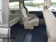 2012 Dodge Grand Caravan SE z VIN 2C4RDGBG9CR285810, wystawiony jako IAAI lot #43317721 z przebiegiem 162 753 mil mil oraz . Historia ofert i sprzedaży dostępna na DreamBid. Obrazek 8.