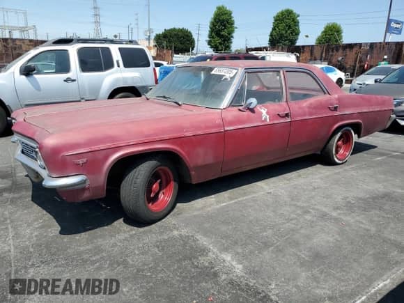 1966 Chevrolet Impala z VIN 164696D136646, wystawiony jako Copart lot #65637205 z przebiegiem 32 333 mil mil oraz Czysty tytuł • Clean title. Historia ofert i sprzedaży dostępna na DreamBid. Obrazek 1.