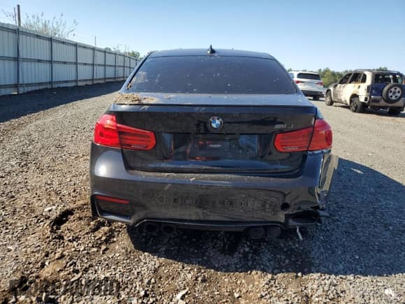 2018 BMW M3 с VIN WBS8M9C54J5L00799, выставлен на аукционе Copart как лот 69659735 с пробегом Не указан миль и Списание • Salvage title. История ставок и продаж доступна на DreamBid. Изображение 6.