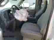 2020 Chevrolet Express Passenger LS с VIN 1GAZGNFG5L1272944, выставлен на аукционе Copart как лот 75927124 с пробегом 139 915 миль миль и Списание • Salvage title. История ставок и продаж доступна на DreamBid. Изображение 7.
