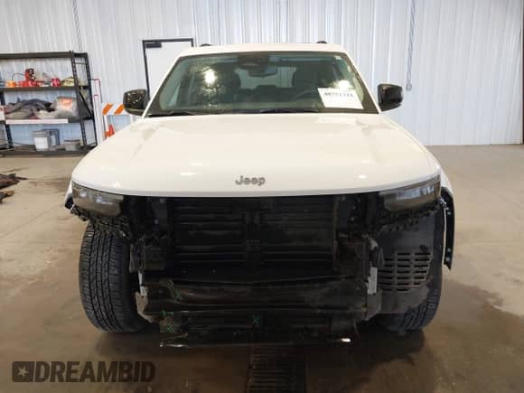 2023 Jeep Grand Cherokee Altitude с VIN 1C4RJHAG8PC536251, выставлен на аукционе IAAI как лот 40751323 с пробегом 38 252 миль миль и . История ставок и продаж доступна на DreamBid. Изображение 13.