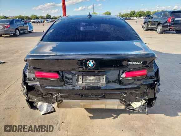 2022 BMW 5 Series 530i with VIN WBA53BH02NWX75043, listed as a Copart auction lot 82035635 with 48,284 mi miles and Clean title. Bid and sale history available at DreamBid. Image 6.