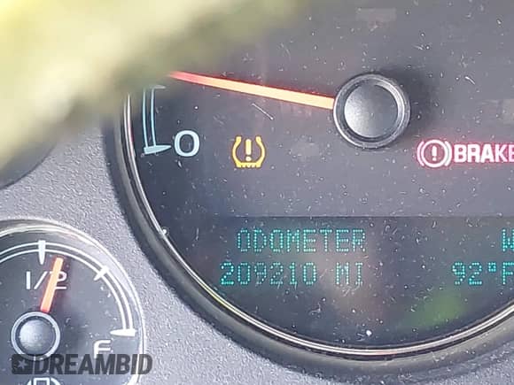 2013 Chevrolet Suburban LT with VIN 1GNSKJE71DR168382, listed as a IAAI auction lot 42821206 with 209,210 mi miles and . Bid and sale history available at DreamBid. Image 15.