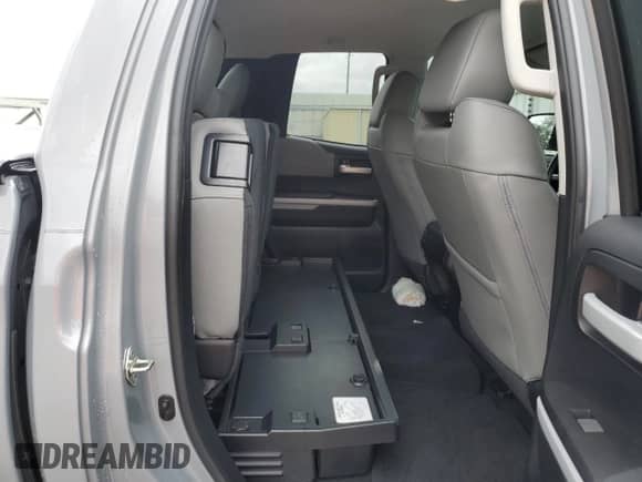 2019 Toyota Tundra Limited z VIN 5TFSY5F12KX245102, wystawiony jako Copart lot #80249875 z przebiegiem 24 383 mil mil oraz Szkoda całkowita • Salvage title. Historia ofert i sprzedaży dostępna na DreamBid. Obrazek 10.