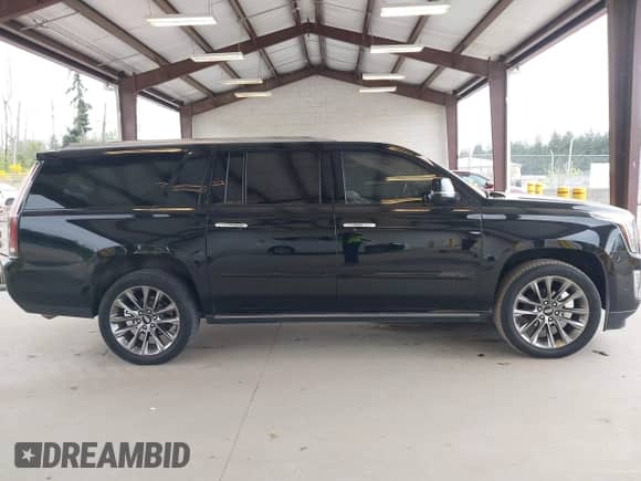 2020 Cadillac Escalade ESV Platinum with VIN 1GYS4KKJ1LR239730, listed as a IAAI auction lot 42249671 with 75,462 mi miles and . Bid and sale history available at DreamBid. Image 14.