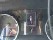 2020 Toyota Camry LE z VIN 4T1C11AKXLU922557, wystawiony jako IAAI lot #43231937 z przebiegiem 99 903 mil mil oraz . Historia ofert i sprzedaży dostępna na DreamBid. Obrazek 15.