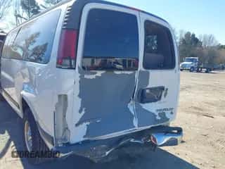 2001 Chevrolet Express с VIN 1GAHG39R811190636, выставлен на аукционе IAAI как лот 41397919 с пробегом 92 927 миль миль и . История ставок и продаж доступна на DreamBid. Изображение 6.