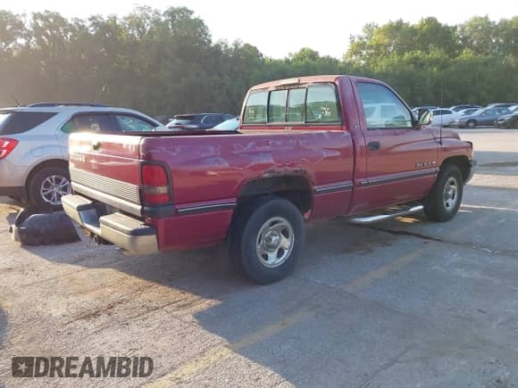 1996 Dodge 1500 с VIN 1B7HC16Z3TJ114286, выставлен на аукционе IAAI как лот 42983554 с пробегом 193 328 миль миль и . История ставок и продаж доступна на DreamBid. Изображение 4.