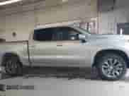 2021 Chevrolet Silverado 1500 RST с VIN 1GCUYEED7MZ230221, выставлен на аукционе IAAI как лот 43471882 с пробегом 123 725 миль миль и . История ставок и продаж доступна на DreamBid. Изображение 13.