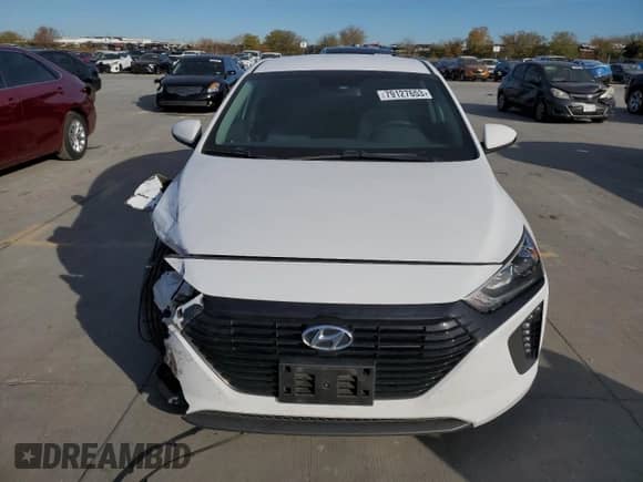 2018 Hyundai Ioniq SEL с VIN KMHC75LC9JU077547, выставлен на аукционе Copart как лот 79127653 с пробегом 94 332 миль миль и . История ставок и продаж доступна на DreamBid. Изображение 5.
