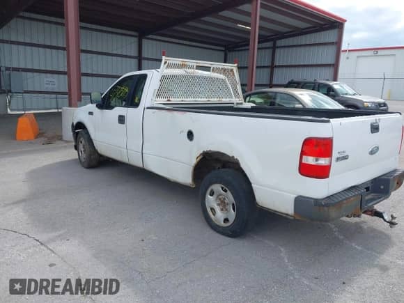 2006 Ford F-150 XL с VIN 1FTPF12V26KD98353, выставлен на аукционе IAAI как лот 42373225 с пробегом Не указан миль и . История ставок и продаж доступна на DreamBid. Изображение 3.