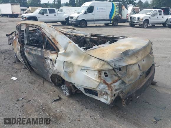 2016 Toyota Camry XLE с VIN 4T1BF1FK9GU518175, выставлен на аукционе IAAI как лот 43121898 с пробегом Не указан миль и . История ставок и продаж доступна на DreamBid. Изображение 3.