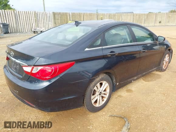2013 Hyundai Sonata GLS с VIN 5NPEB4AC5DH538654, выставлен на аукционе IAAI как лот 43320399 с пробегом 436 099 миль миль и . История ставок и продаж доступна на DreamBid. Изображение 4.