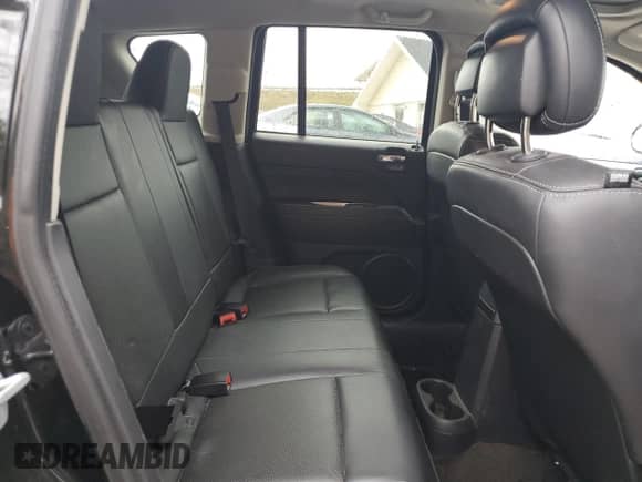 2014 Jeep Compass Latitude with VIN 1C4NJCEA5ED732288, listed as a Copart auction lot 82689185 with 102,856 mi miles and Clean title. Bid and sale history available at DreamBid. Image 11.