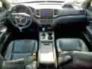 2017 Honda Pilot EX-L z VIN 5FNYF6H79HB021030, wystawiony jako Copart lot #70679915 z przebiegiem 144 404 mil mil oraz Szkoda całkowita • Salvage title. Historia ofert i sprzedaży dostępna na DreamBid. Obrazek 8.