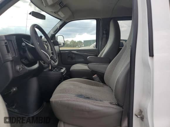 2013 Chevrolet Express Passenger LT с VIN 1GAZG1FG5D1119815, выставлен на аукционе Copart как лот 81799965 с пробегом 197 962 миль миль и Списание • Salvage title. История ставок и продаж доступна на DreamBid. Изображение 7.