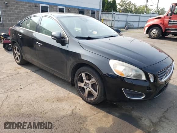 2012 Volvo S60 T5 с VIN YV1622FS1C2113449, выставлен на аукционе Copart как лот 67346225 с пробегом 114 561 миль миль и Списание • Salvage title. История ставок и продаж доступна на DreamBid. Изображение 4.