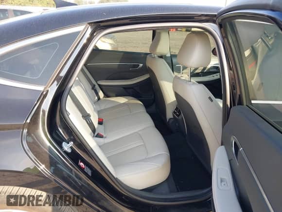 2022 Hyundai Sonata Limited с VIN KMHL34J2XNA222179, выставлен на аукционе IAAI как лот 43227595 с пробегом 67 257 миль миль и . История ставок и продаж доступна на DreamBid. Изображение 8.