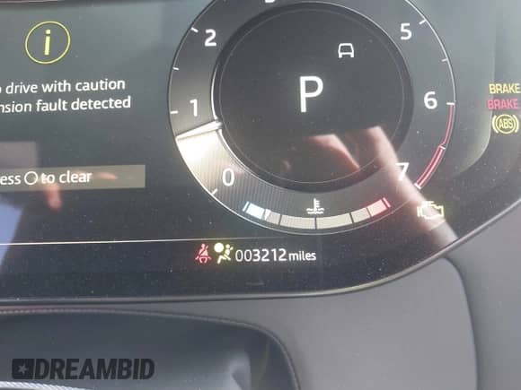 2025 Land Rover Range Rover Sport SE with VIN SAL1P9EU8SA442434, listed as a IAAI auction lot 42888552 with 3,212 mi miles and . Bid and sale history available at DreamBid. Image 16.