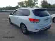 2014 Nissan Pathfinder S z VIN 5N1AR2MM6EC710993, wystawiony jako IAAI lot #43099489 z przebiegiem 197 538 mil mil oraz . Historia ofert i sprzedaży dostępna na DreamBid. Obrazek 3.