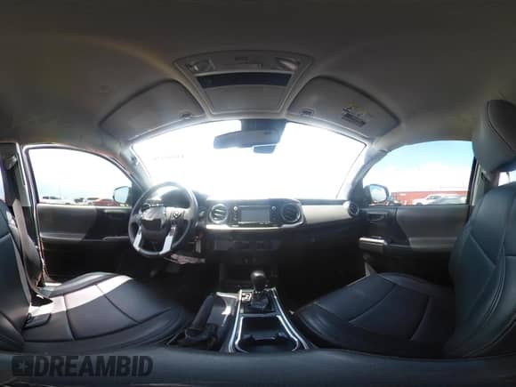 2019 Toyota Tacoma SR5 with VIN 3TMAZ5CN9KM102668, listed as a IAAI auction lot 43060428 with 59,956 mi miles and . Bid and sale history available at DreamBid. Image 18.