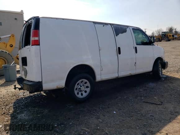 2010 Chevrolet Express Cargo с VIN 1GCUGADX0A1100654, выставлен на аукционе Copart как лот 47570865 с пробегом Не указан миль и Списание • Salvage title. История ставок и продаж доступна на DreamBid. Изображение 3.