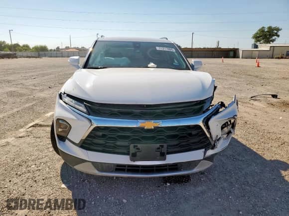 2024 Chevrolet Blazer LT z VIN 3GNKBDR41RS182014, wystawiony jako Copart lot #71311905 z przebiegiem 43 087 mil mil oraz Szkoda całkowita • Salvage title. Historia ofert i sprzedaży dostępna na DreamBid. Obrazek 5.