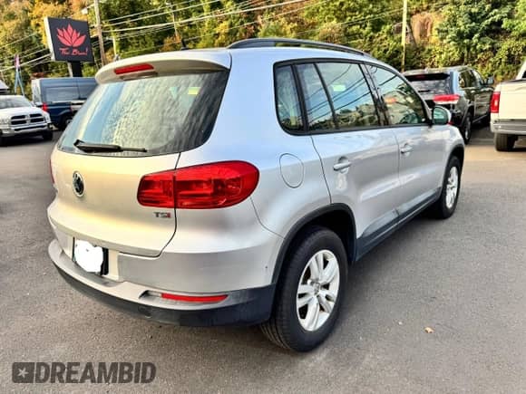 2016 Volkswagen Tiguan S с VIN WVGAV7AX1GW027706, выставлен на аукционе Copart как лот 90203165 с пробегом 184 159 миль миль и Чистый • Clean title. История ставок и продаж доступна на DreamBid. Изображение 4.