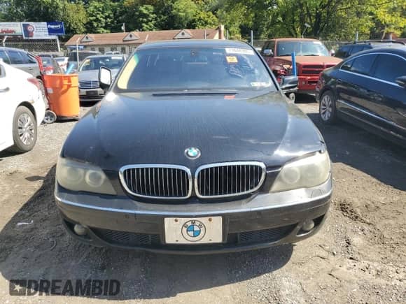 2008 BMW 7 Series 750i with VIN WBAHL83508DT12739, listed as a Copart auction lot 71648985 with 174,441 mi miles and Salvage title. Bid and sale history available at DreamBid. Image 5.