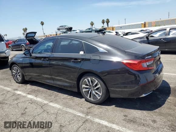 2020 Honda Accord с VIN 1HGCV3F12LA015678, выставлен на аукционе Copart как лот 67318495 с пробегом 268 789 миль миль и Списание • Salvage title. История ставок и продаж доступна на DreamBid. Изображение 2.