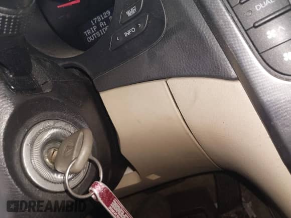 2006 Acura TL с VIN 19UUA66296A037062, выставлен на аукционе IAAI как лот 43003274 с пробегом 173 129 миль миль и . История ставок и продаж доступна на DreamBid. Изображение 11.