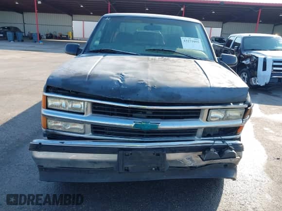 1997 Chevrolet Silverado 1500 with VIN 2GCEC19R5V1278473, listed as a IAAI auction lot 43271055 with 307,129 mi miles and . Bid and sale history available at DreamBid. Image 12.