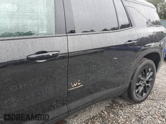 2024 Chevrolet Traverse FWD LT с VIN 1GNERGKS9RJ145460, выставлен на аукционе Copart как лот 73875764 с пробегом Не указан миль и На запчасти • Non repairable. История ставок и продаж доступна на DreamBid. Изображение 13.