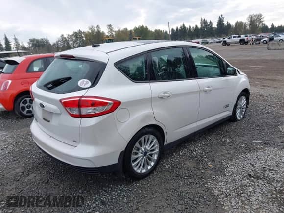 2017 Ford C-Max SE с VIN 1FADP5EU3HL108537, выставлен на аукционе IAAI как лот 43412710 с пробегом 66 106 миль миль и . История ставок и продаж доступна на DreamBid. Изображение 4.