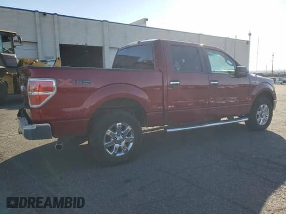 2013 Ford F-150 XLT с VIN 1FTFW1EF0DFB12392, выставлен на аукционе Copart как лот 82501835 с пробегом 183 660 миль миль и Списание • Salvage title. История ставок и продаж доступна на DreamBid. Изображение 3.