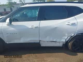 2024 Chevrolet Blazer LT с VIN 3GNKBCR43RS162373, выставлен на аукционе IAAI как лот 42535923 с пробегом 5 497 миль миль и . История ставок и продаж доступна на DreamBid. Изображение 6.