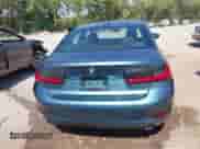 2021 BMW 3 Series 330e xDrive z VIN 3MW5P9J07M8B73432, wystawiony jako IAAI lot #43228949 z przebiegiem 37 102 mil mil oraz . Historia ofert i sprzedaży dostępna na DreamBid. Obrazek 17.