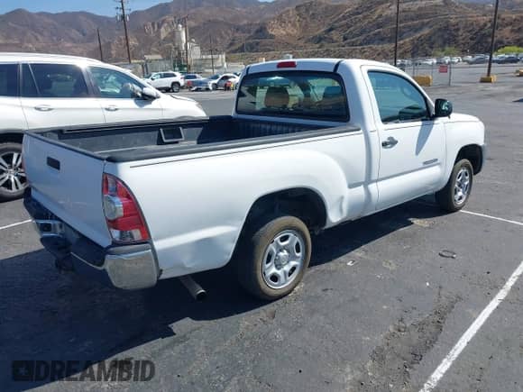 2005 Toyota Tacoma with VIN 5TENX22N05Z130177, listed as a IAAI auction lot 43347496 with 375,528 mi miles and . Bid and sale history available at DreamBid. Image 4.