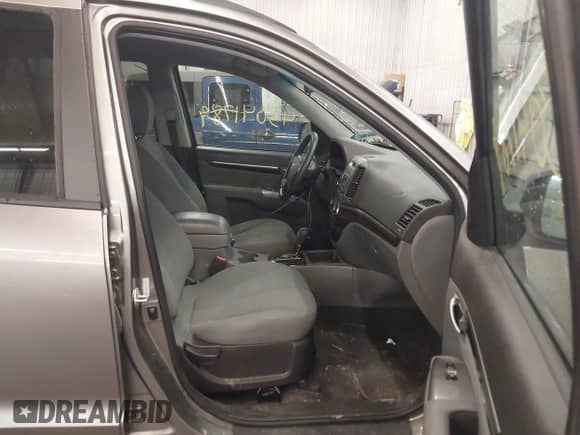 2011 Hyundai Santa Fe GLS with VIN 5XYZG3AB9BG080934, listed as a IAAI auction lot 43041789 with 151,287 mi miles and . Bid and sale history available at DreamBid. Image 5.