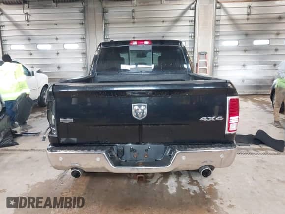2014 Ram 1500 Laramie z VIN 1C6RR7NM2ES476528, wystawiony jako IAAI lot #42309574 z przebiegiem 150 307 mil mil oraz . Historia ofert i sprzedaży dostępna na DreamBid. Obrazek 16.