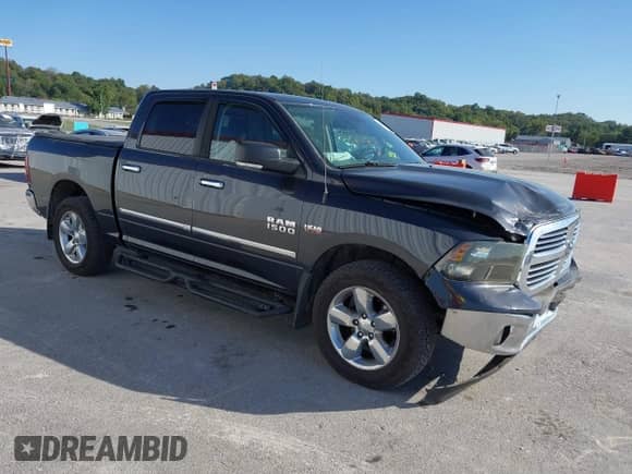 2015 Ram 1500 Lone Star с VIN 1C6RR7LT5FS745245, выставлен на аукционе IAAI как лот 40512335 с пробегом 218 973 миль миль и . История ставок и продаж доступна на DreamBid. Изображение 1.