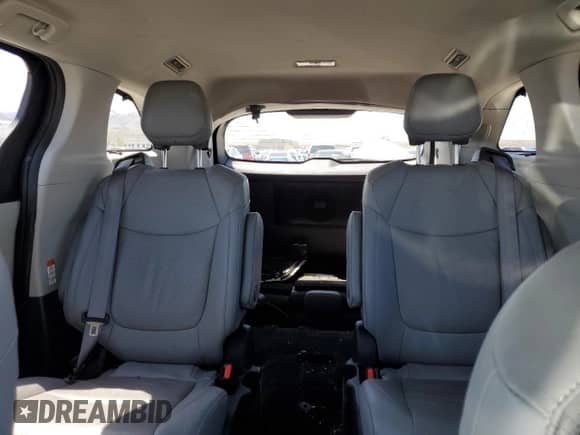 2023 Toyota Sienna Limited z VIN 5TDZSKFC8PS096076, wystawiony jako Copart lot #53743435 z przebiegiem 40 626 mil mil oraz Szkoda całkowita • Salvage title. Historia ofert i sprzedaży dostępna na DreamBid. Obrazek 10.