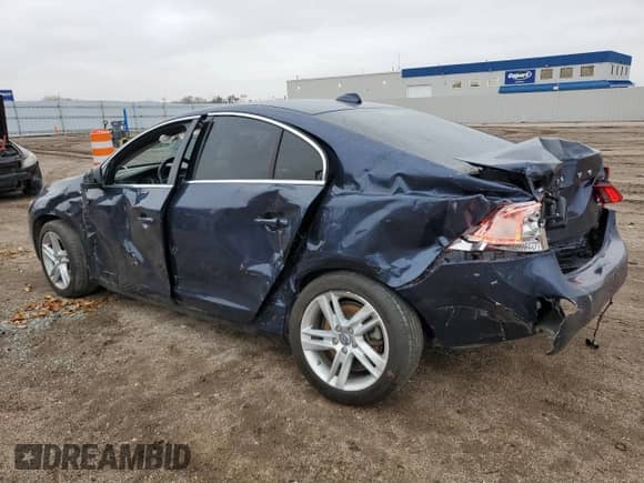 2015 Volvo S60 T5 Premier Plus z VIN YV1612TC8F2304418, wystawiony jako Copart lot #75868984 z przebiegiem 103 854 mil mil oraz Szkoda całkowita • Salvage title. Historia ofert i sprzedaży dostępna na DreamBid. Obrazek 2.