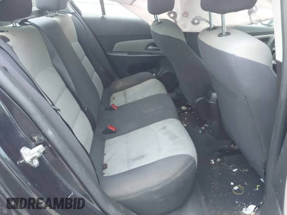 2015 Chevrolet Cruze LS z VIN 1G1PA5SH2F7170364, wystawiony jako IAAI lot #42582370 z przebiegiem 148 842 mil mil oraz . Historia ofert i sprzedaży dostępna na DreamBid. Obrazek 8.