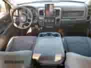 2018 Ram 1500 Express z VIN 1C6RR7KG1JS295008, wystawiony jako Copart lot #70754045 z przebiegiem 119 055 mil mil oraz Szkoda całkowita • Salvage title. Historia ofert i sprzedaży dostępna na DreamBid. Obrazek 8.