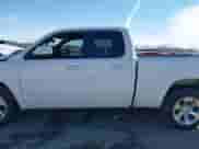 2022 Ram 1500 Big Horn z VIN 1C6RREBT7NN452563, wystawiony jako IAAI lot #41297916 z przebiegiem 27 231 mil mil oraz . Historia ofert i sprzedaży dostępna na DreamBid. Obrazek 14.