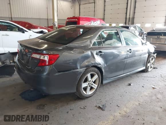 2013 Toyota Camry L z VIN 4T1BF1FK5DU236904, wystawiony jako IAAI lot #42505078 z przebiegiem 160 769 mil mil oraz . Historia ofert i sprzedaży dostępna na DreamBid. Obrazek 4.